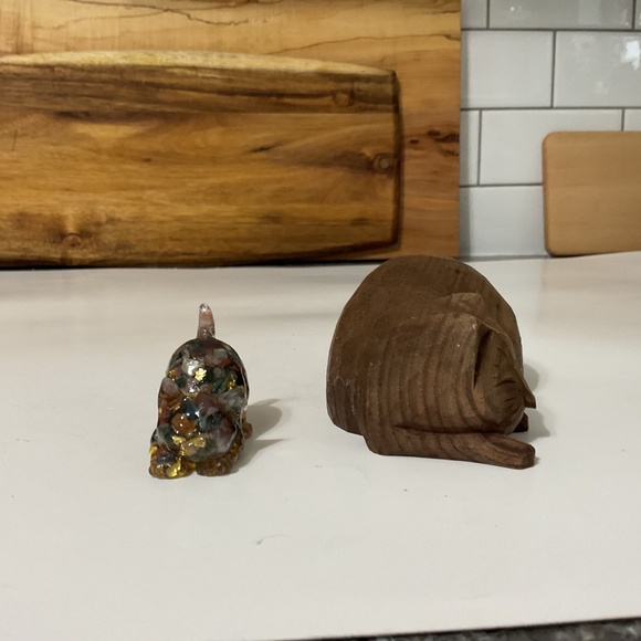 VTG Hand Carved Wooden Cat Figure Curled Up Sleeping & Small Resin Cat Figure - Picture 3 of 8